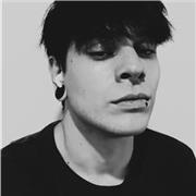 Graphic Designer con 8 anni di esperienza offre lezioni private per tutti. Impara grafica, branding e Adobe Suite, da remoto!